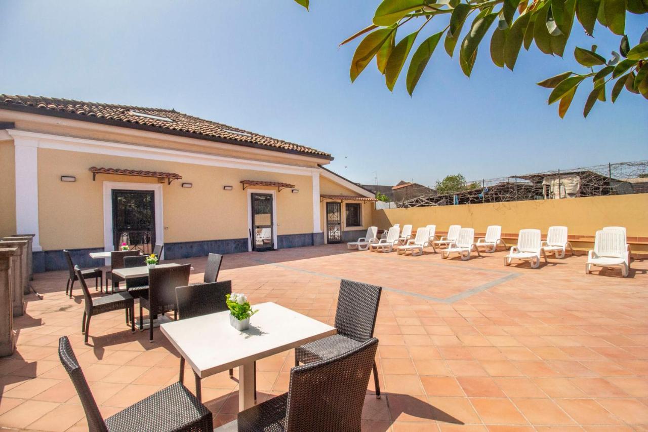 Royal Playa Suite And Apartament -Private Parking- Self Chek Out Catania Exterior photo