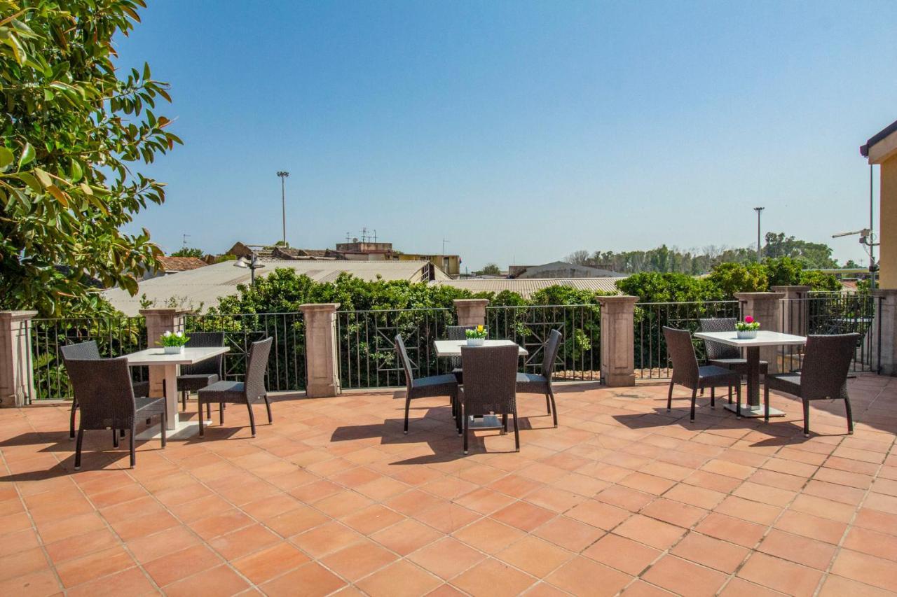 Royal Playa Suite And Apartament -Private Parking- Self Chek Out Catania Exterior photo