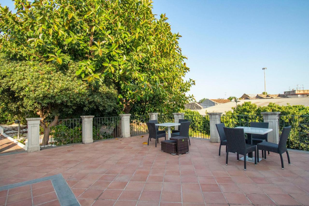 Royal Playa Suite And Apartament -Private Parking- Self Chek Out Catania Exterior photo