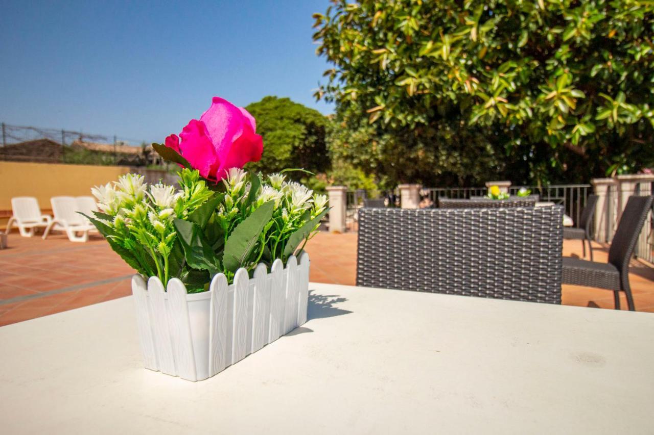 Royal Playa Suite And Apartament -Private Parking- Self Chek Out Catania Exterior photo