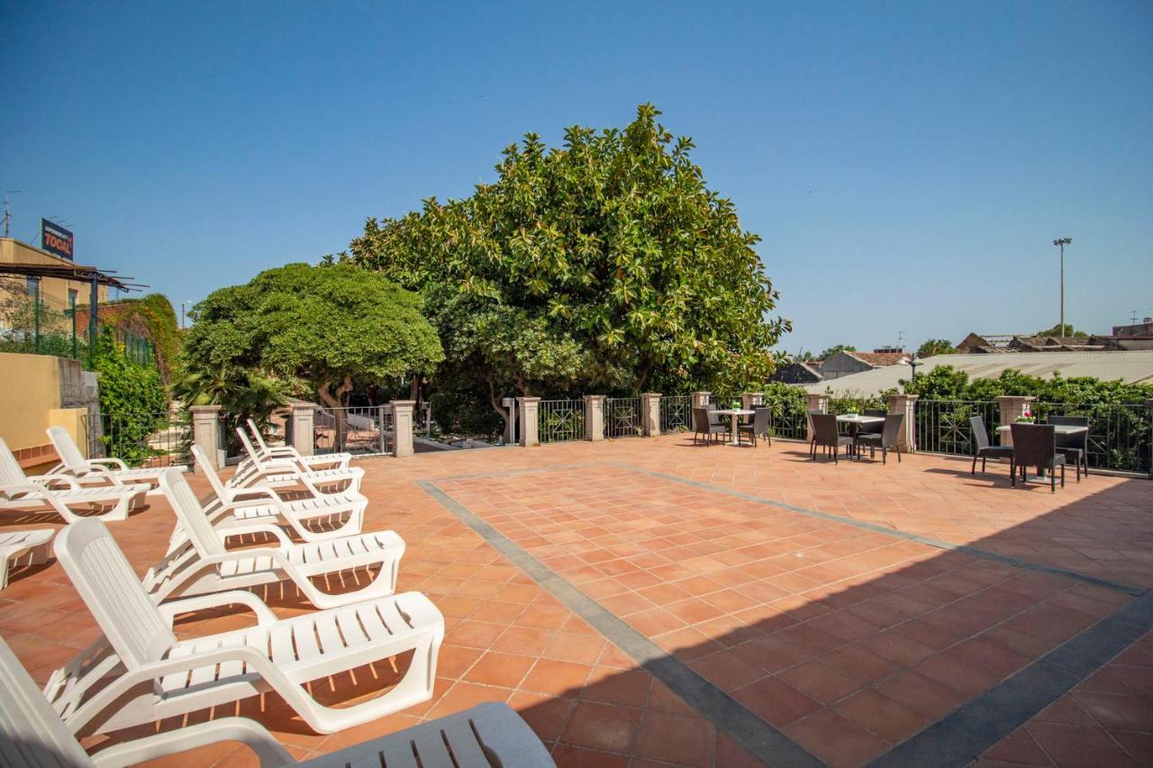 Royal Playa Suite And Apartament -Private Parking- Self Chek Out Catania Exterior photo