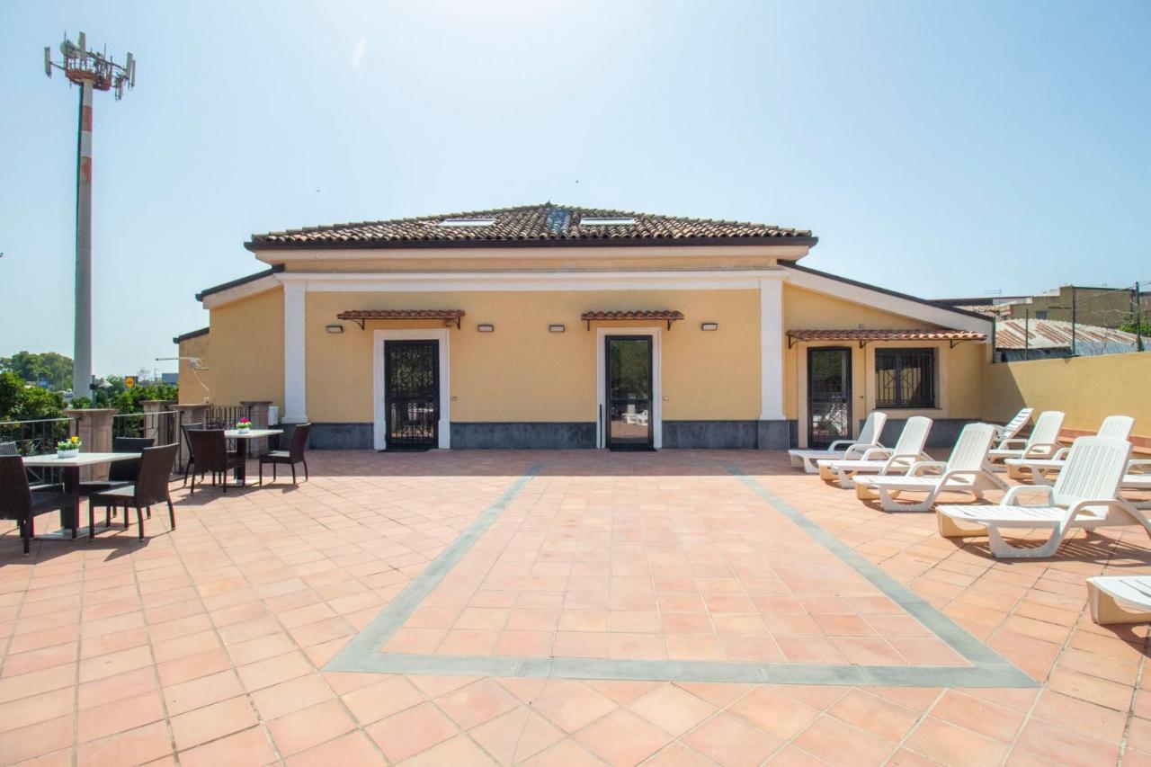 Royal Playa Suite And Apartament -Private Parking- Self Chek Out Catania Exterior photo