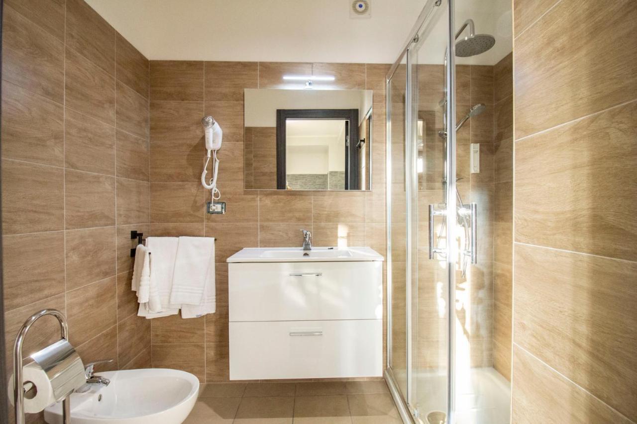 Royal Playa Suite And Apartament -Private Parking- Self Chek Out Catania Exterior photo