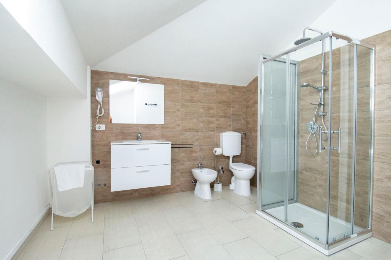 Royal Playa Suite And Apartament -Private Parking- Self Chek Out Catania Exterior photo