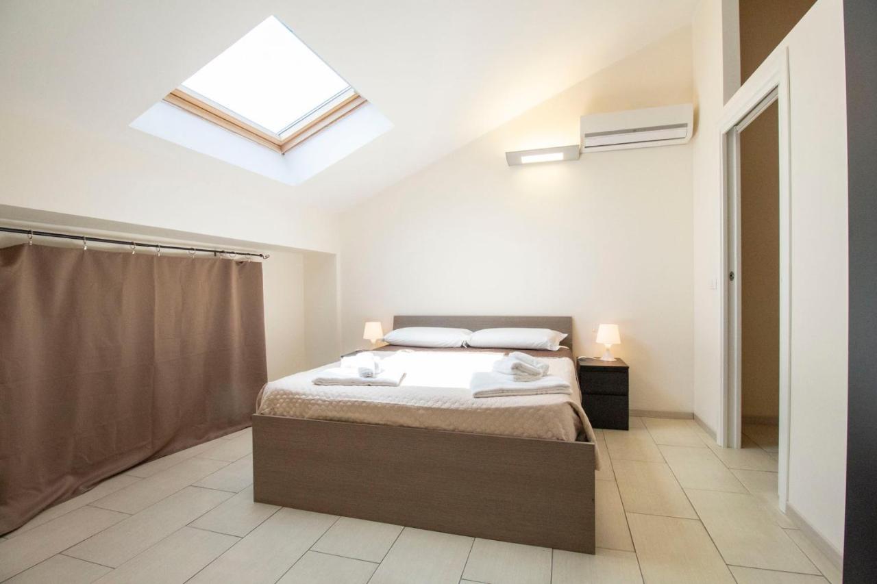 Royal Playa Suite And Apartament -Private Parking- Self Chek Out Catania Exterior photo