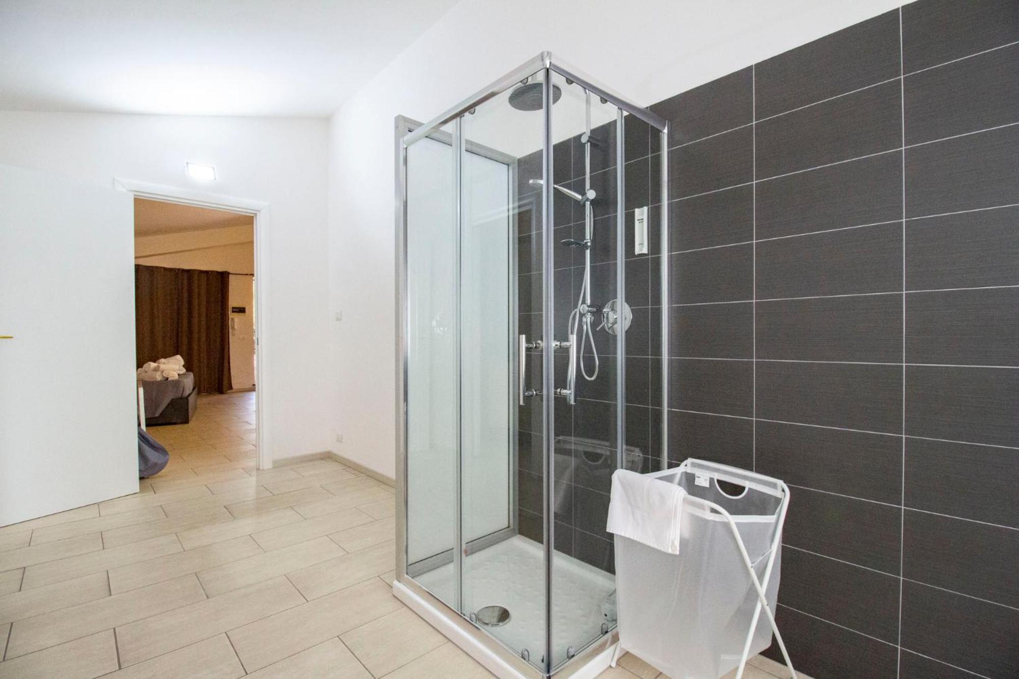 Royal Playa Suite And Apartament -Private Parking- Self Chek Out Catania Exterior photo