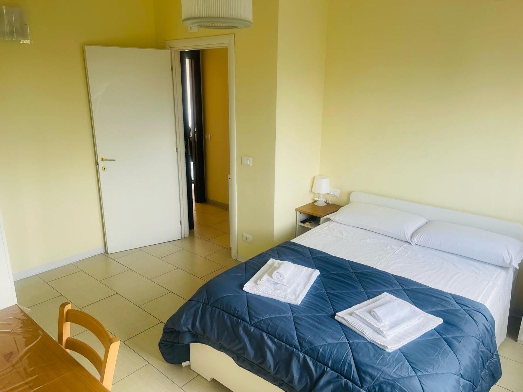 Royal Playa Suite And Apartament -Private Parking- Self Chek Out Catania Exterior photo