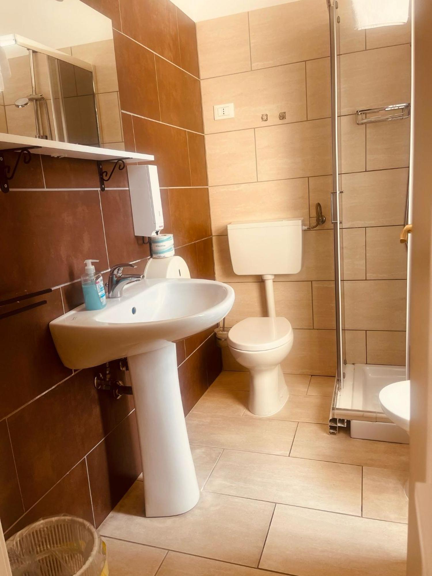 Royal Playa Suite And Apartament -Private Parking- Self Chek Out Catania Exterior photo